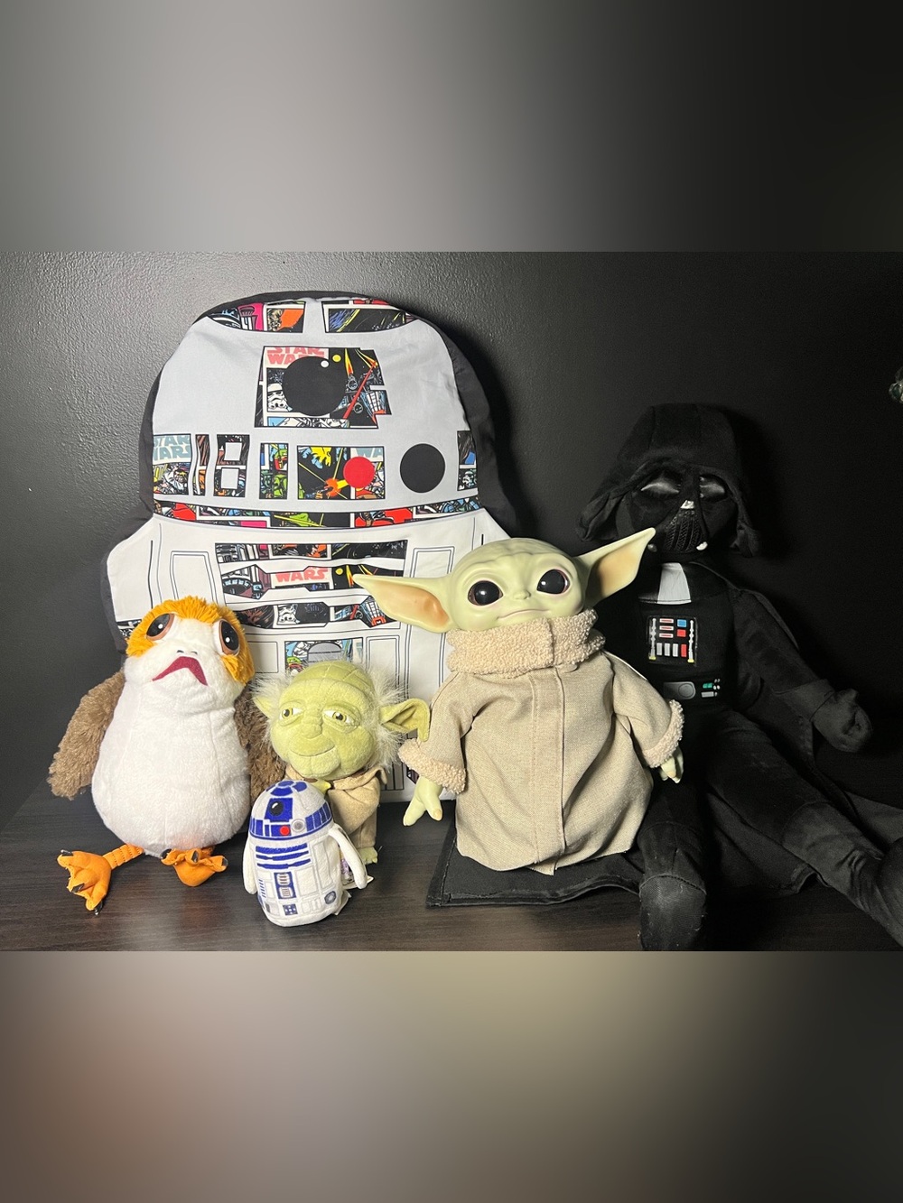 Star Wars Plush Lot R2D2
Yoda Porg Darth Vader
Grogu